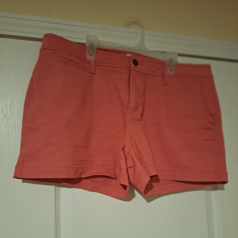 Women’s Coral Bermuda Shorts - Casual Summer Short